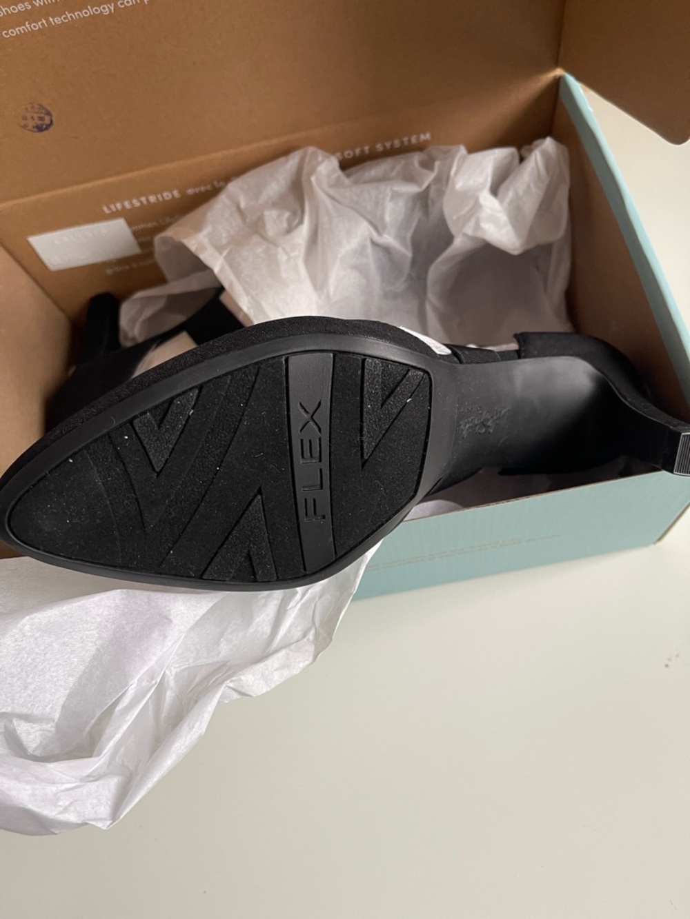 NWB LifeStride Gallery Pump Women’s Size 8 Black Slip On Comfort Heel Timeless - Picture 4 of 12